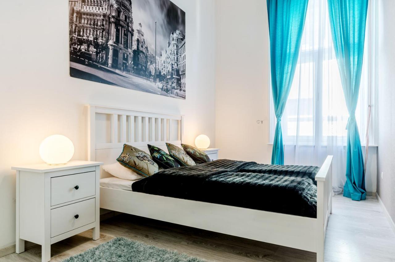 Luxury Paulay Street Apartment Budapest Esterno foto